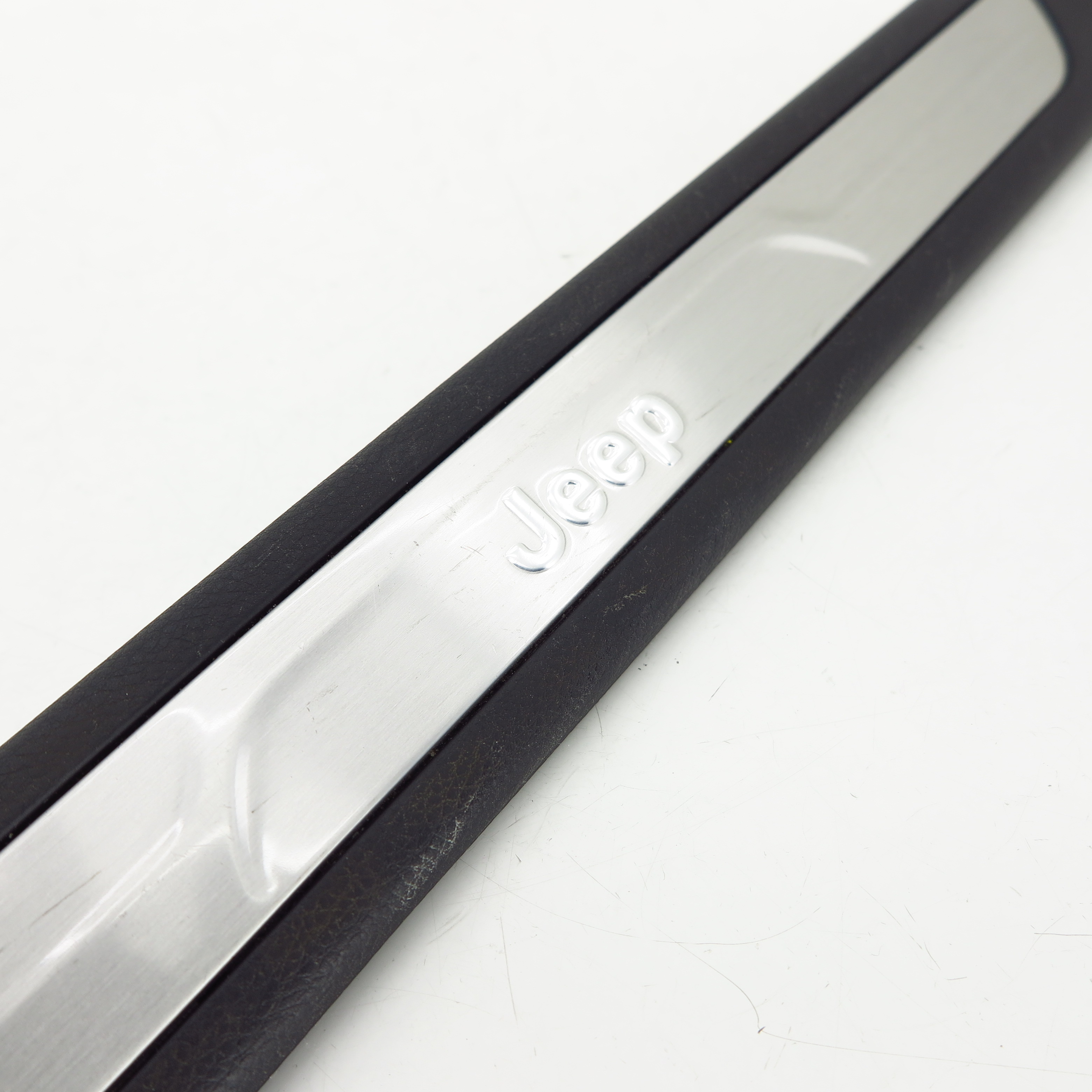 door sill protector front Right Jeep GRAND CHEROKEE IV WK2 11.10