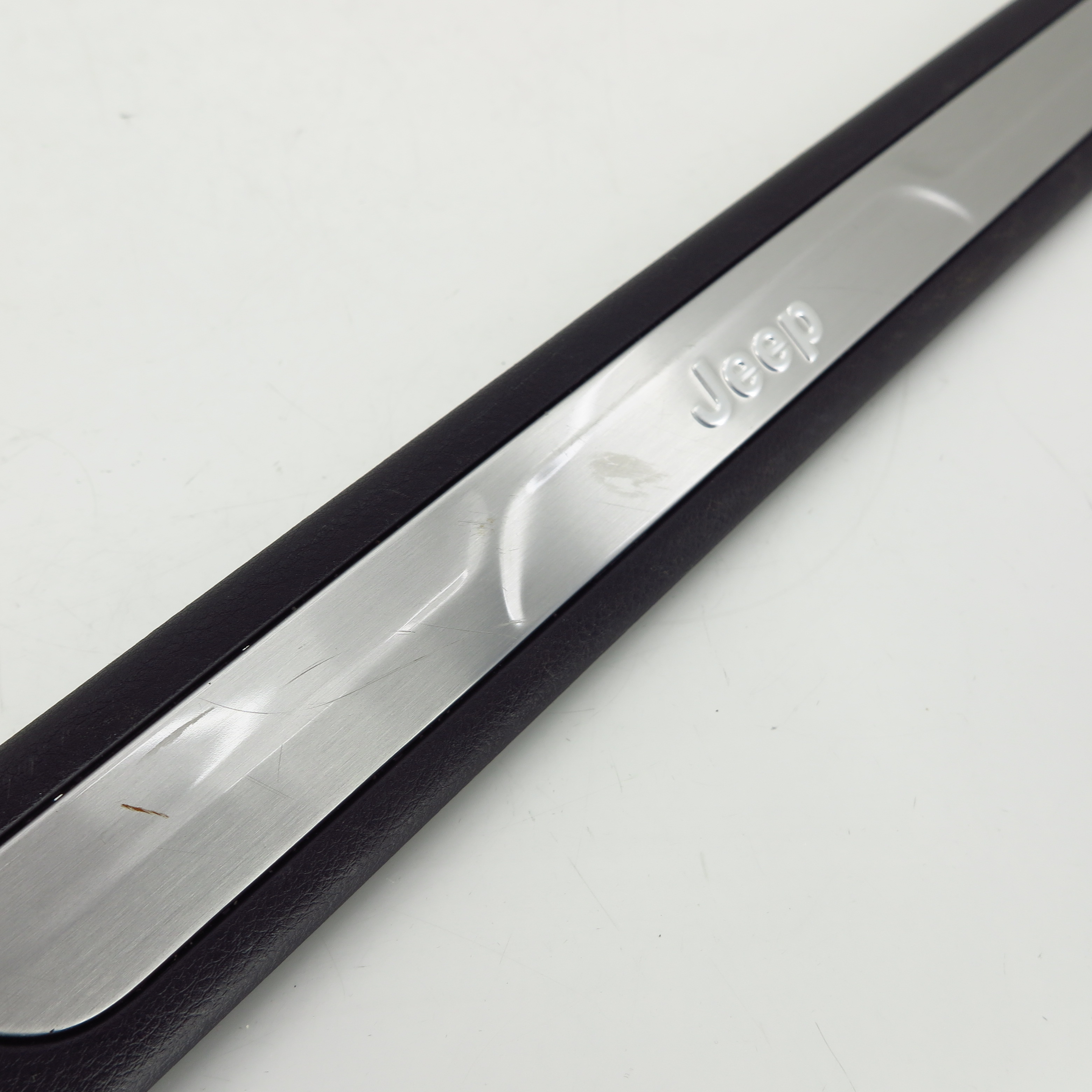 door sill protector front Left Jeep GRAND CHEROKEE IV WK2 11.10